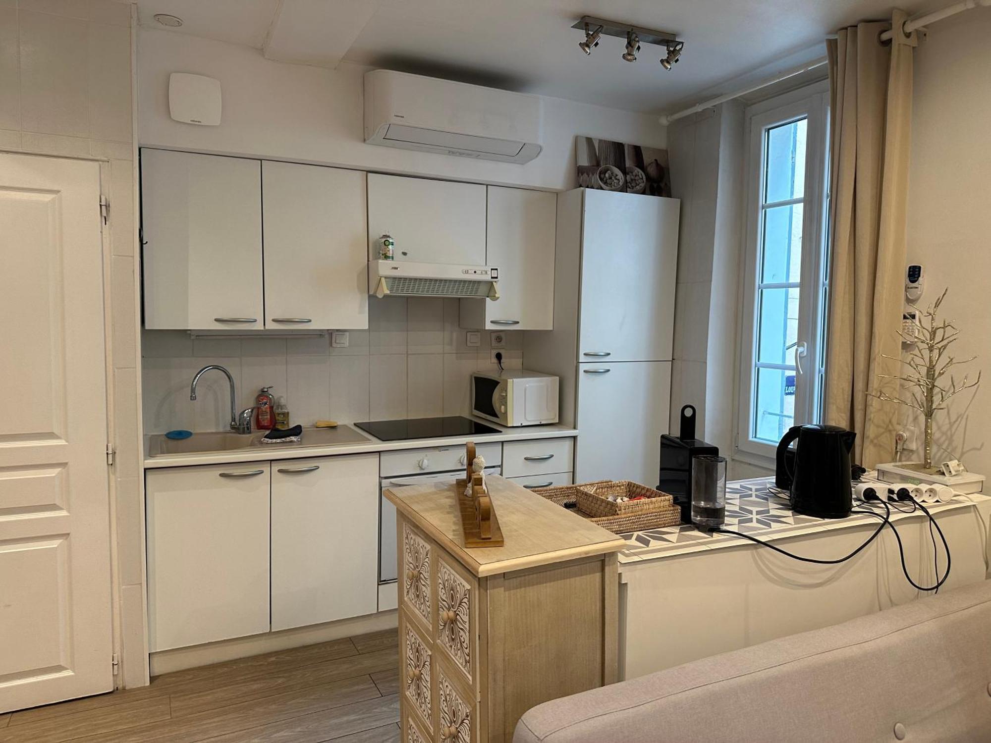 Studio Tt Equipe Parking Coeur Ville Санари-сюр-Мер Екстериор снимка