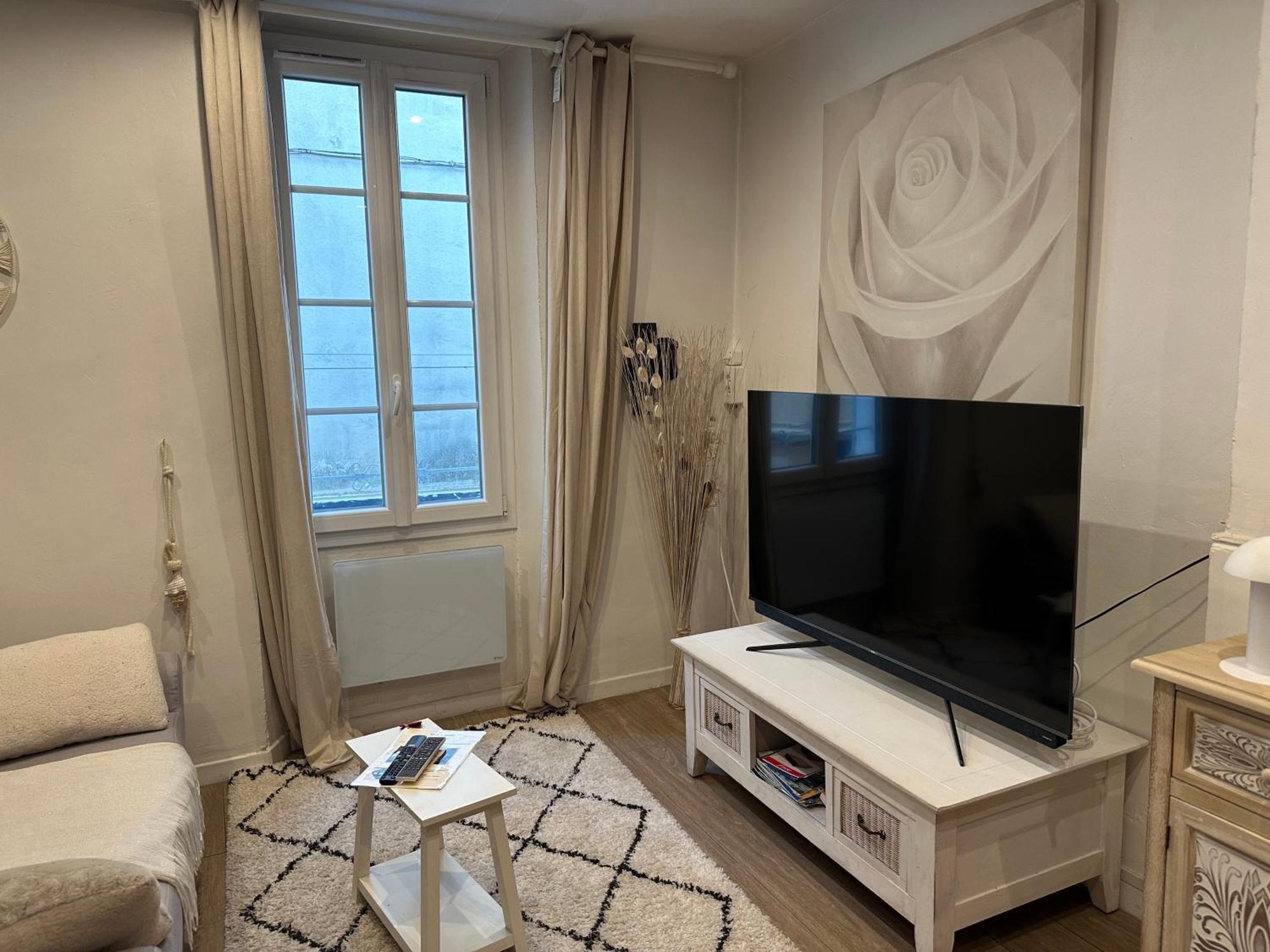 Studio Tt Equipe Parking Coeur Ville Санари-сюр-Мер Екстериор снимка